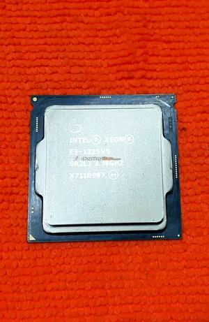 LGA 1151 Intel Xeon E3-1225 v5 8M Önbellek 3.30 GHz. İşlemci