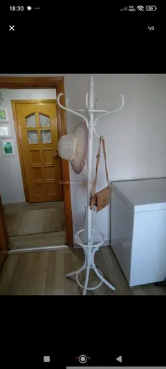 Ayaklı ahşap vestiyer 